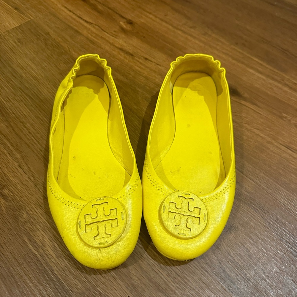 Yellow Tory Burch Minnie Travel Ballet Flat, Size 8